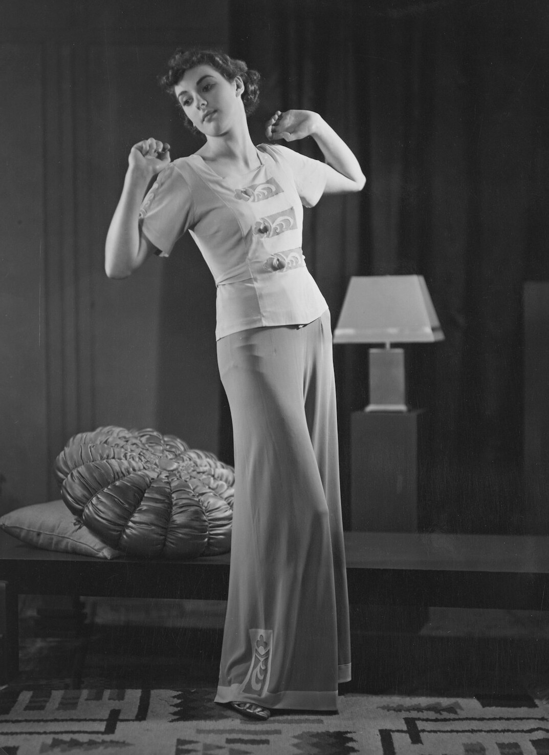 actress in vintage dress